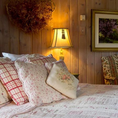 Le Petit Clocher Gite Touristique B & B Saint-Sauveur Номер фото
