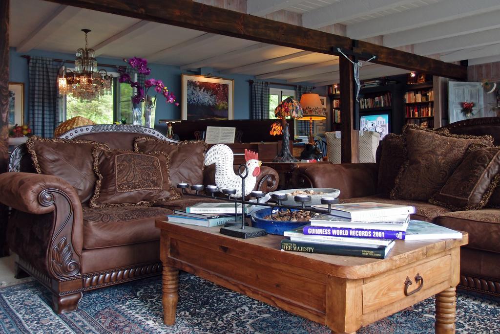 Le Petit Clocher Gite Touristique B & B Saint-Sauveur Экстерьер фото