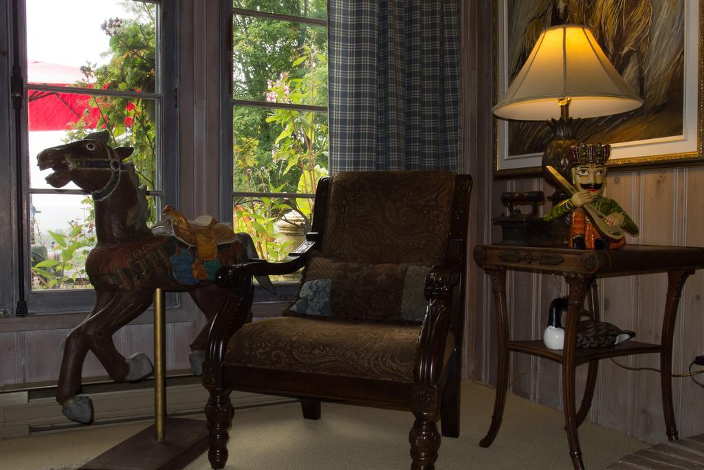 Le Petit Clocher Gite Touristique B & B Saint-Sauveur Экстерьер фото