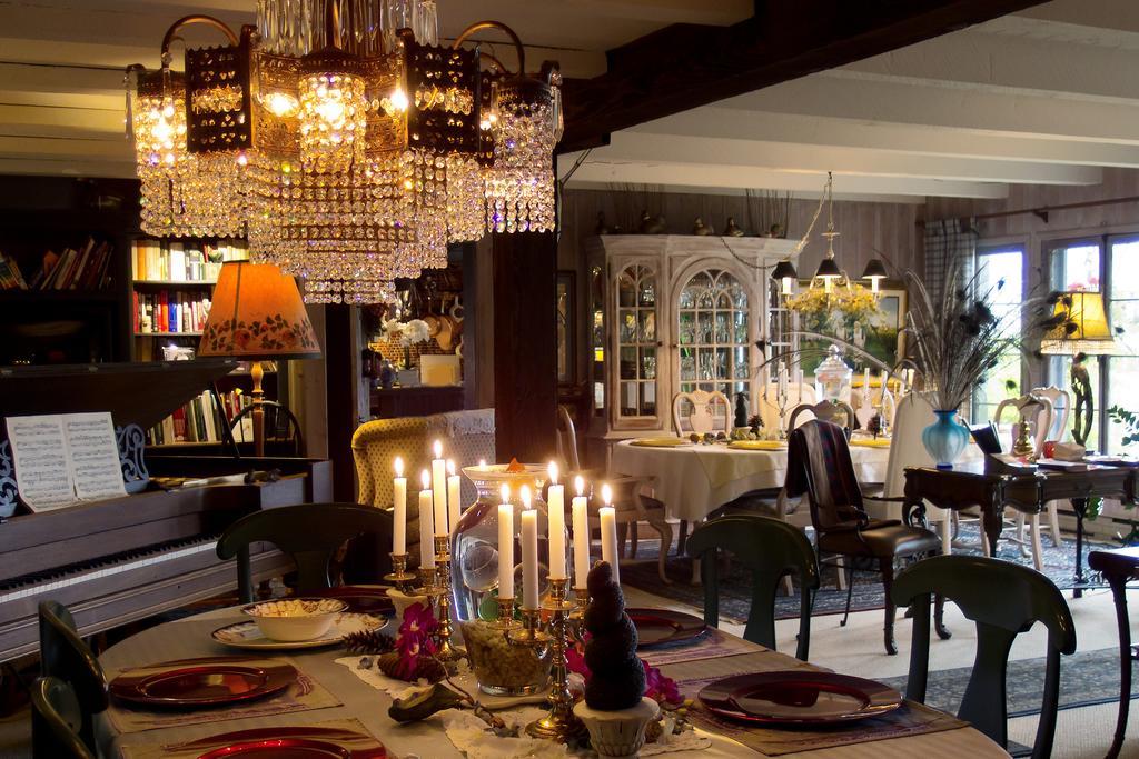 Le Petit Clocher Gite Touristique B & B Saint-Sauveur Экстерьер фото