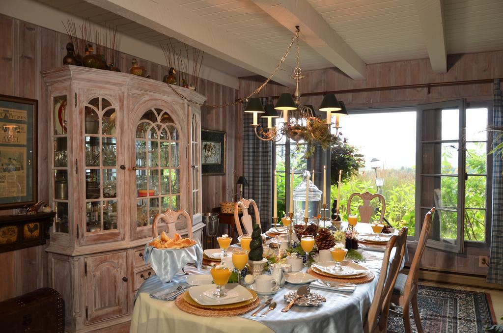 Le Petit Clocher Gite Touristique B & B Saint-Sauveur Экстерьер фото