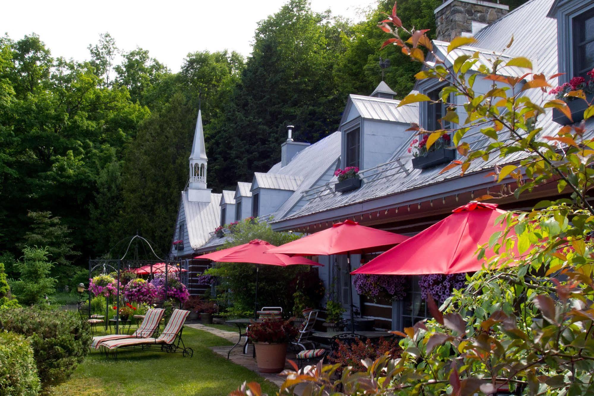 Le Petit Clocher Gite Touristique B & B Saint-Sauveur Экстерьер фото